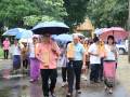กิจกรรมถวายต้นเทียนพรรษา ผ้าอาบน้ำฝน และจตุปัจจัยไทยธรรม แด่ ... Image 1